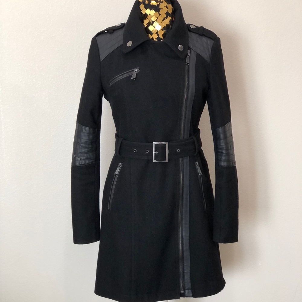 🖤BCBGeneration Wool blend coat🖤